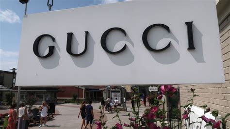 camarillo outlets gucci
